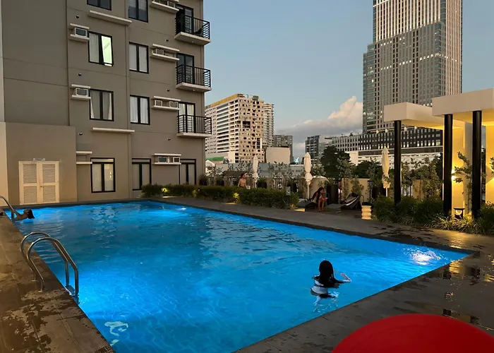 Unit 5 Mins To It Park With Pool, Wifi & Netflix Cebu